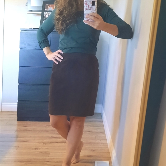 Danier Leather Brown Suede Mini Skirt size 8 - Picture 8 of 8